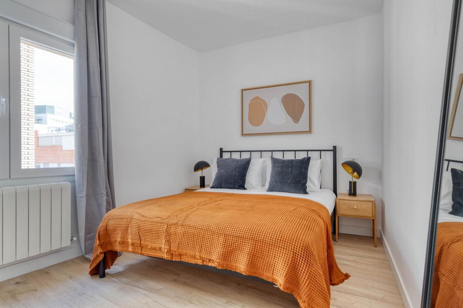 Blueground De Gracia Furniture Decor Bcn-72 Appartement *