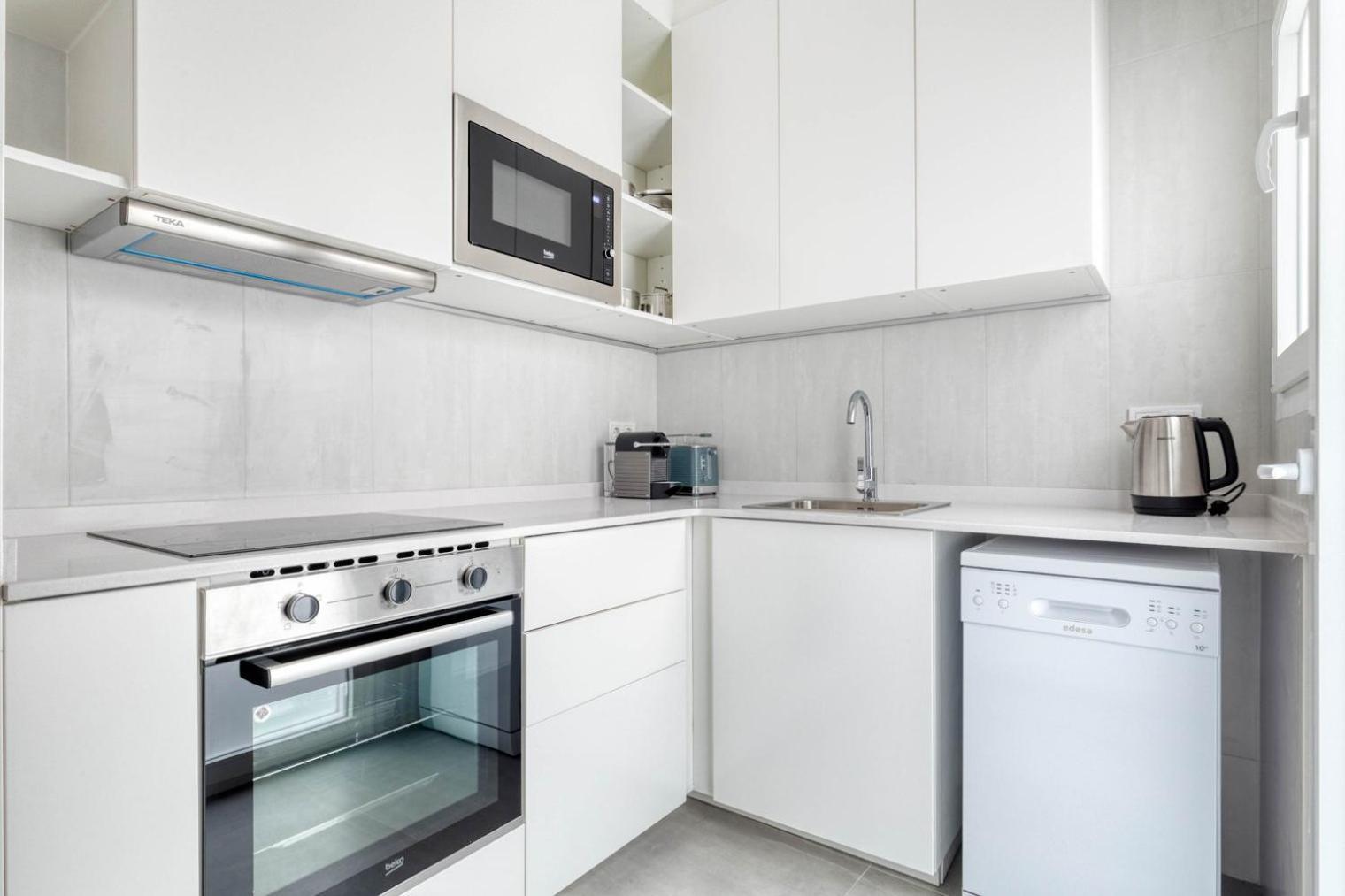 Appartement Blueground De Gracia Furniture Decor Bcn-72 Barcelona